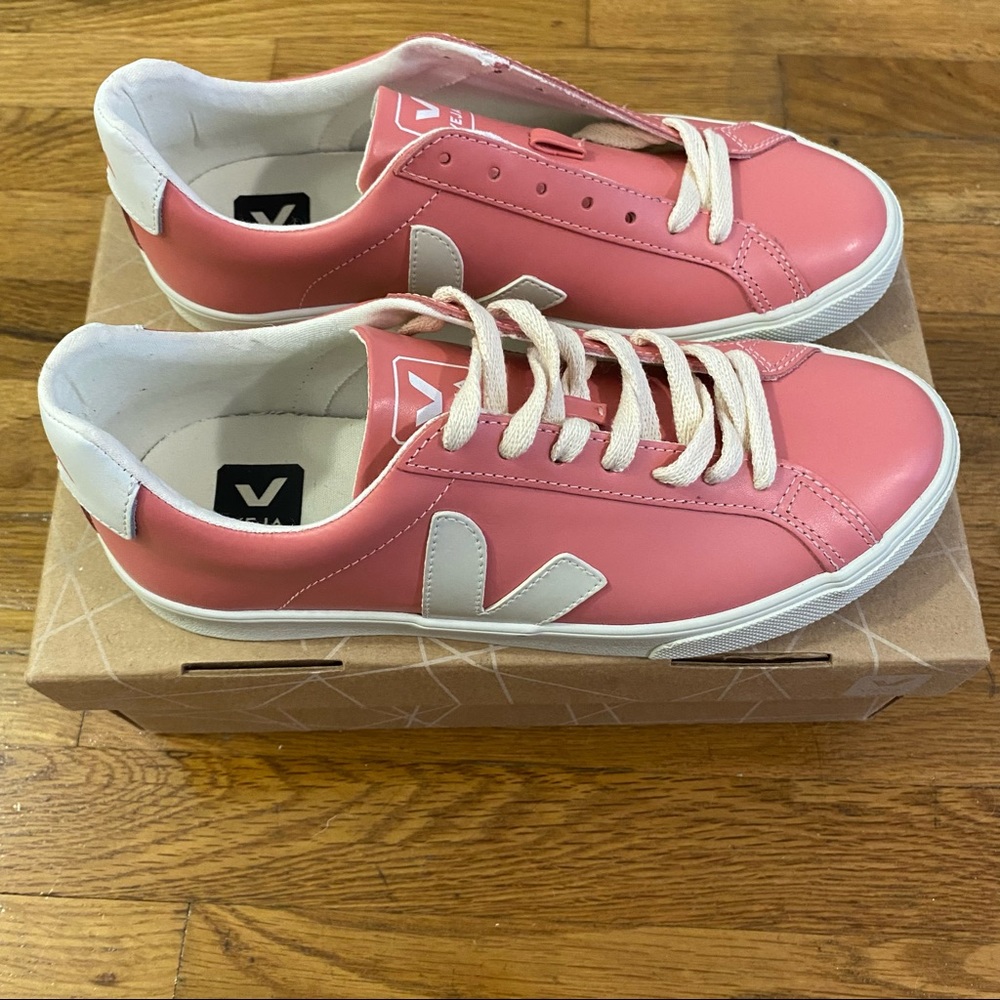 VEJA Pink Esplar Sneaker NWT